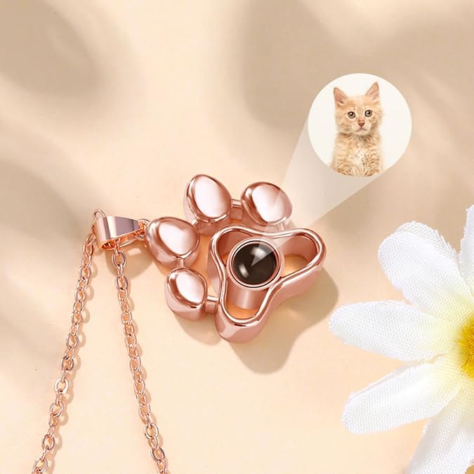 Collar Personalizable con Forma de Huella