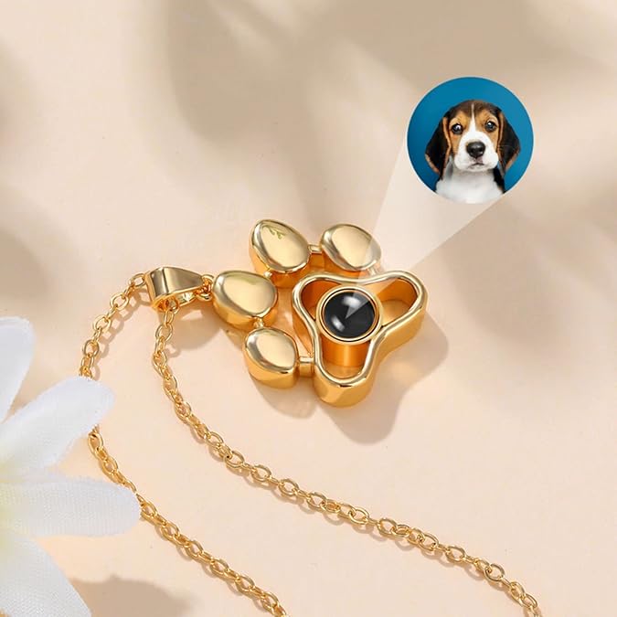 Collar Personalizable con Forma de Huella